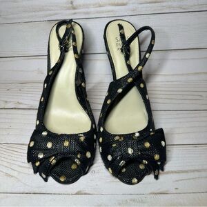 Saks Fifth Avenue Black and Gold Sandals with Slingback Design